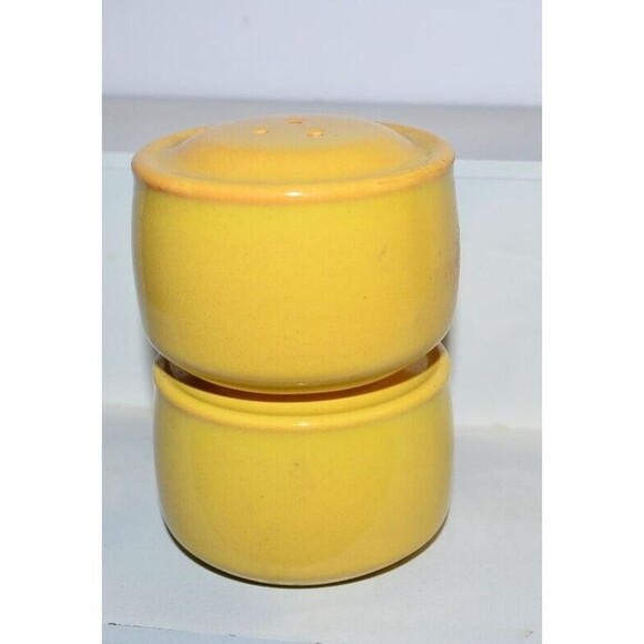 Vtg Metlox Poppytrail Colorstax Yellow Salt & Pepper Shakers Set MCM - Picture 3 of 7